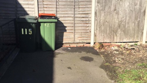 Eco-friendly debris disposal during flat clearance